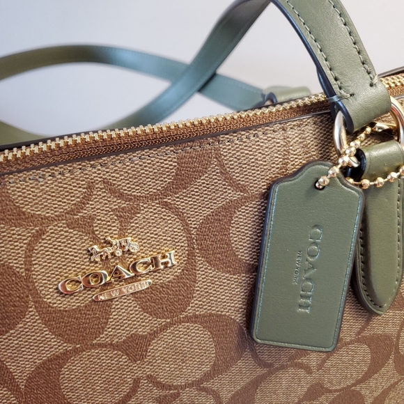 COACH Sig Zip Tote - Picture 5 of 8